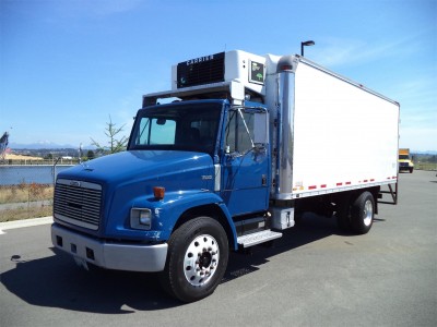 2000 FREIGHTLINER FL70 