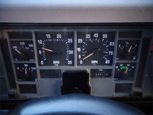 1999 INTERNATIONAL 4700 