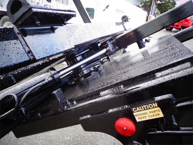 2001 INTERNATIONAL 4700LP 