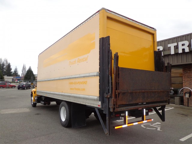 2007 INTERNATIONAL 4300 
