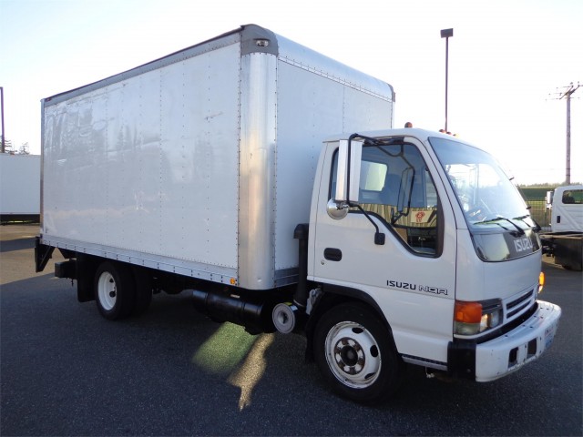 2000 ISUZU NQR 