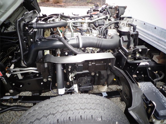 2009 ISUZU NPR HD 