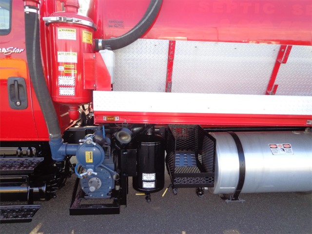 2008 INTERNATIONAL 4300 