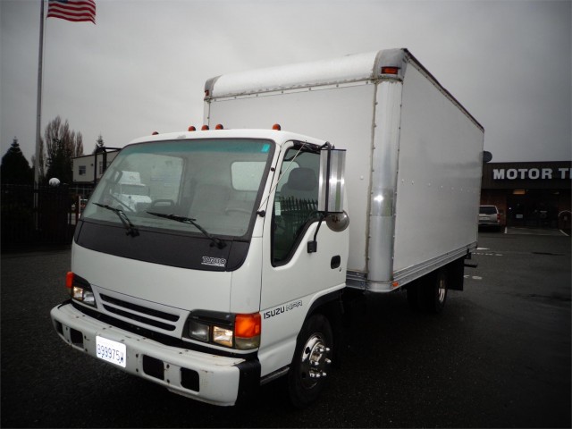 2000 ISUZU NPR 