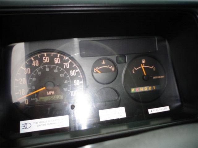 2000 ISUZU NPR 