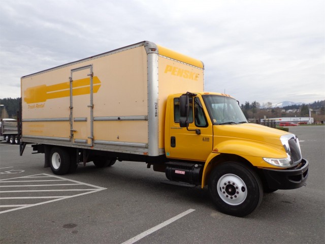 2007 INTERNATIONAL 4300 